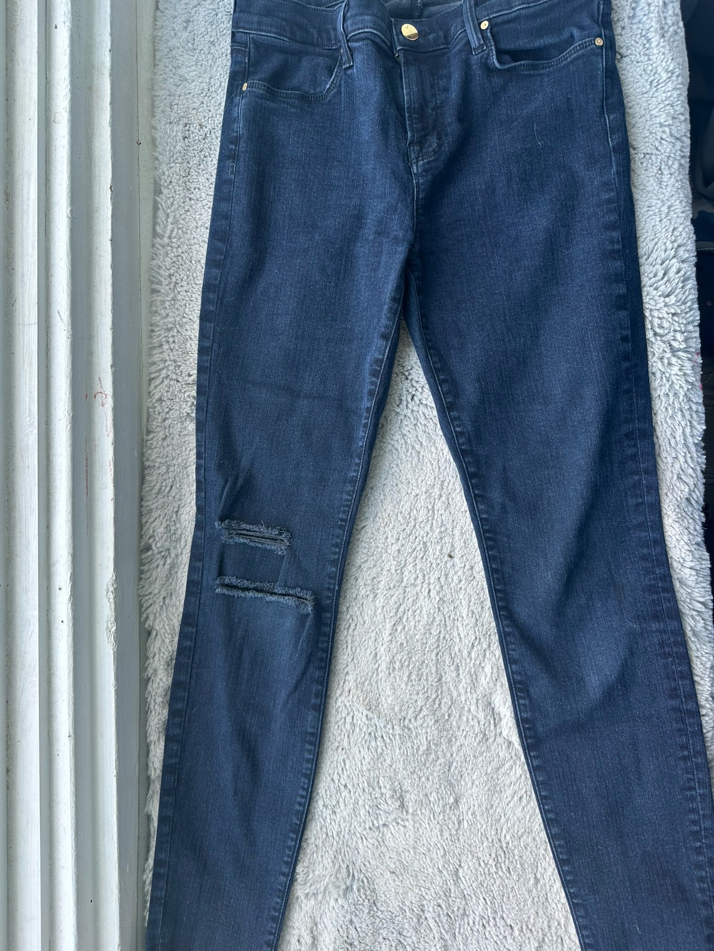 J Brand Skinny Jeans | Dark Wash Distressed | Size 29 | Designer Denim